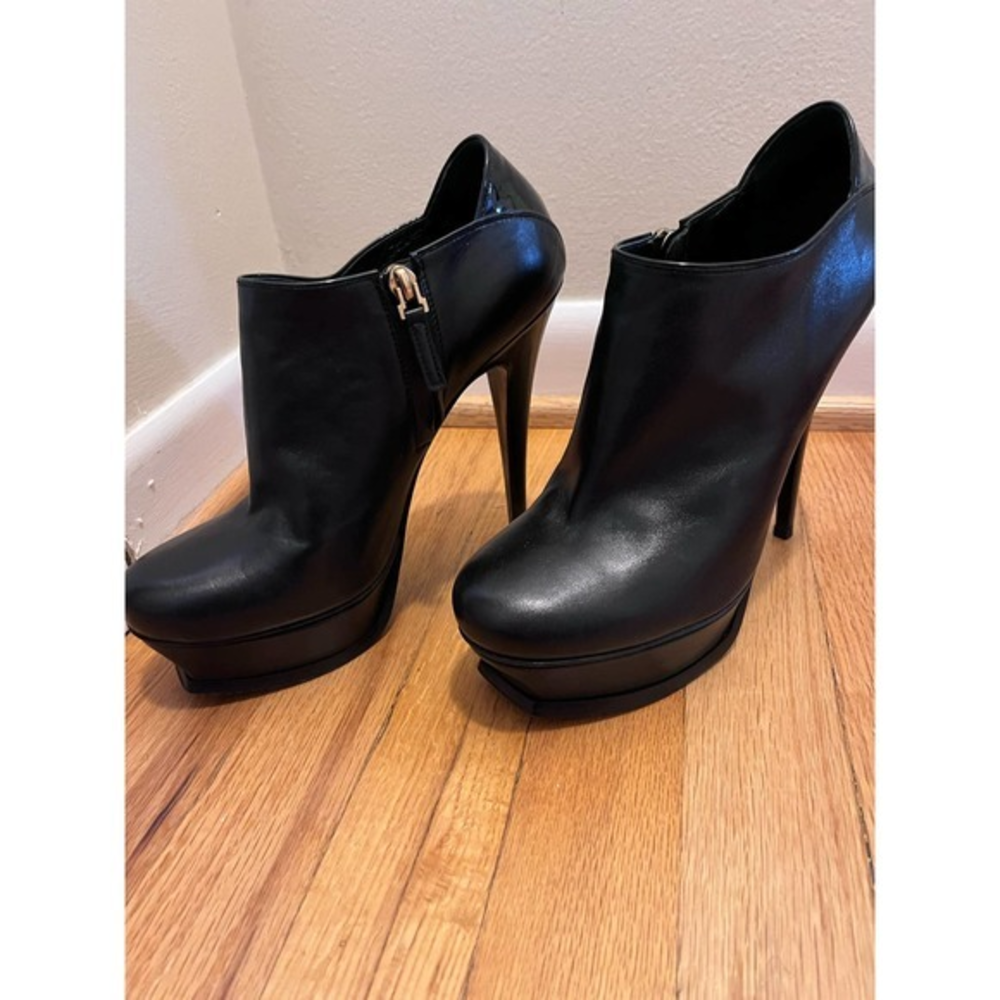 Yves Saint Laurent Leather‎ Booties, Black, Size 39/9